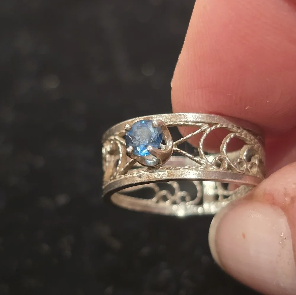 Blue Topaz And Sterling Silver Filigree Ring Size 6.75